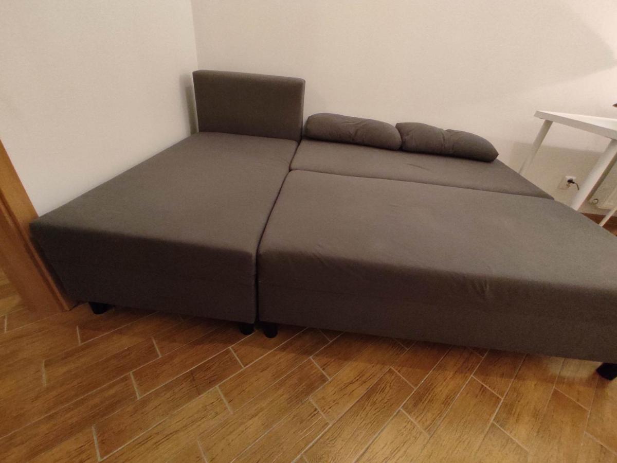 Nice Room With 2 Shared Bathrooms ,Wc , 2Km To Old Town -100M From Metro Szwedzka Warsaw Ngoại thất bức ảnh