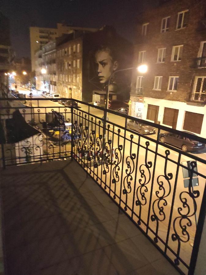 Nice Room With 2 Shared Bathrooms ,Wc , 2Km To Old Town -100M From Metro Szwedzka Warsaw Ngoại thất bức ảnh