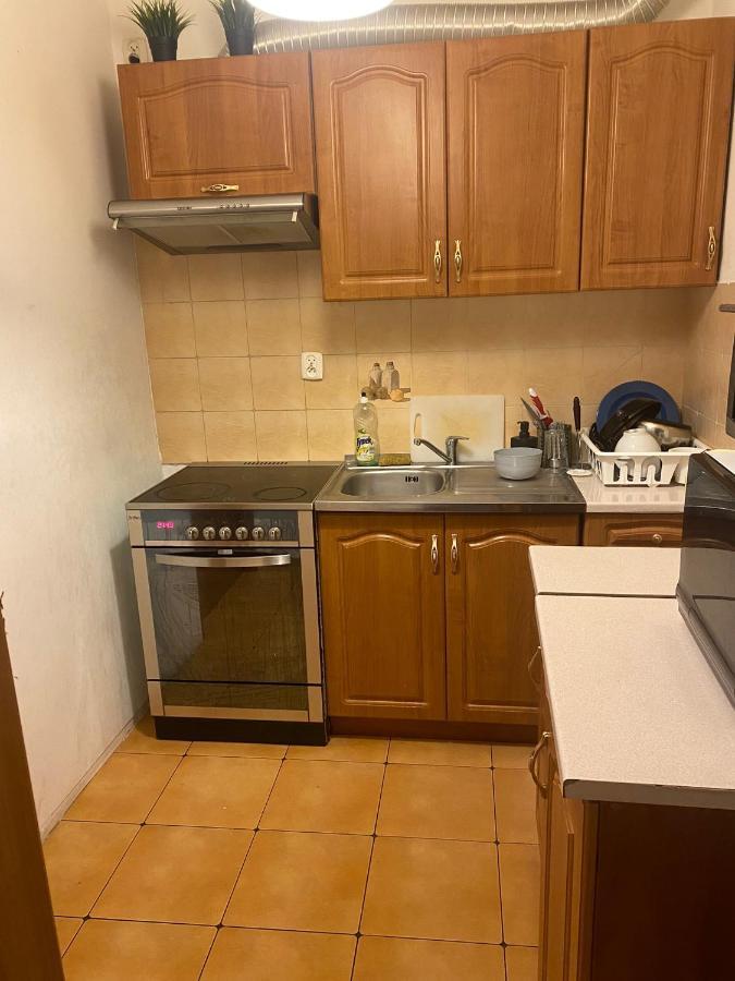 Nice Room With 2 Shared Bathrooms ,Wc , 2Km To Old Town -100M From Metro Szwedzka Warsaw Ngoại thất bức ảnh